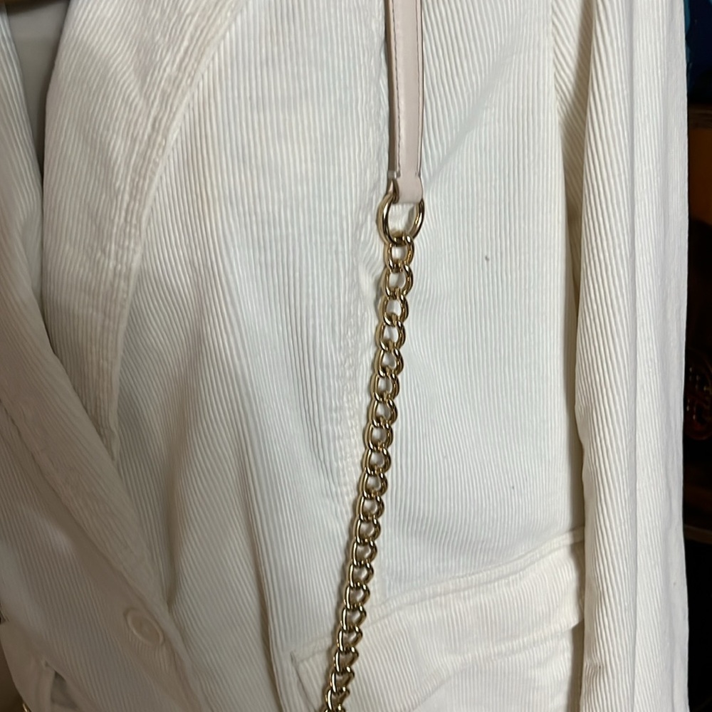 Coach stud Rivet Cream-Gold Leather crossbody purse. In GUC - Picture 13 of 16